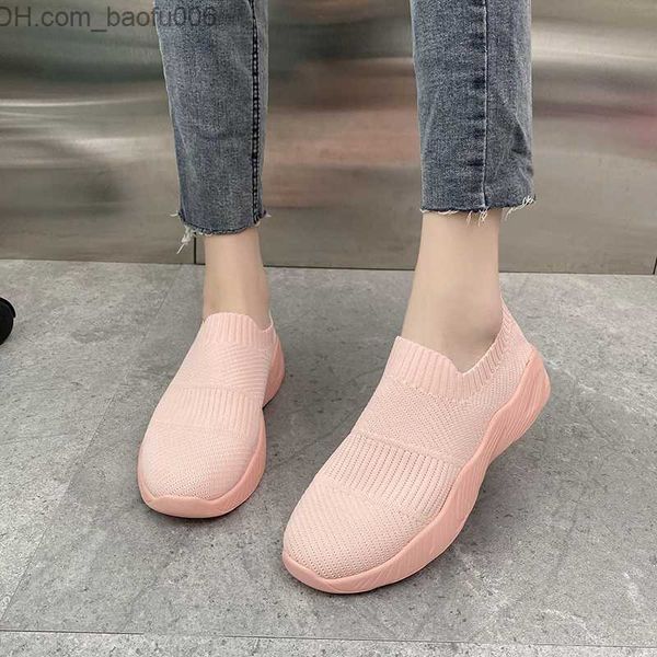 Zapatos de vestir 2022 Verano Nuevo Vuelo transpirable Tejer Deportes Zapatos casuales Vuelo de mujer Tejer Cabeza redonda Tejer rosa Categoría Low Top Dad Z230711