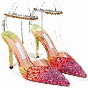 Zapatos de vestir 2022 Mujeres de verano Tacón alto Cadenas de diamantes de imitación Sandalias de correa de tobillo Sexy Fiesta de noche nupcial Zapatos de punta de cristal 34-CHC-26