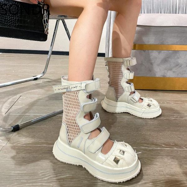 Chaussures habillées 2022 femmes bout rond Rivet toile en cuir véritable maille bottines sandales plate-forme découpé gladiateur japonais Harajuku