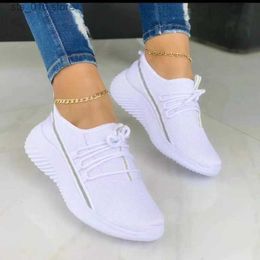 Geklede Schoenen 2022Nieuwe Mode Vrouwen Schoenen Platform Mid Hak Casual Schoenen Handel Plus Size Hardloop Sneakers Damesschoenen Aanbieding Gratis Verzending T230826