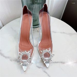 Dress Shoes 2023 Casual ontwerper Sexy Lady Fashion Women Crystal Glitter Strass PVC Clear Pointy Toe Stiletto High Heel Pumps