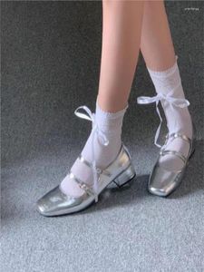 Chaussures habillées 2023 Élégant Argent Ballet Lady Sweet Mary Jane Épais Talons Hauts Talons Rétro Chaussures Lolita