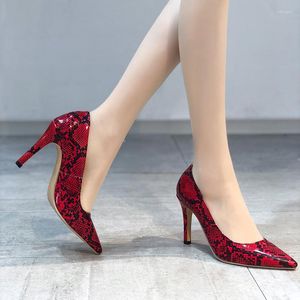 Dress Shoes 2023 Fashion Women Lady Pumps Sexy Snakeskin puntige teen dunne meid hakken hoge hiel dames kantoor elegante slip op schoenenschoen