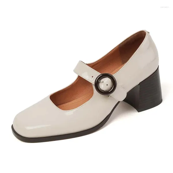 Zapatos de vestir 2023 Patente genuina Mujeres Retro Damas Primavera Alto Tacón grueso Mujer Beige Negro Punta Redonda Bombas de hebilla grande