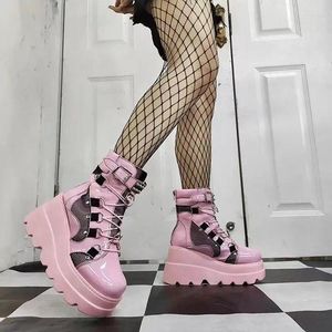 Zapatos de vestir 2023 Botas altas para mujer Remache Estilo Punk Plataforma de motocicleta Tacones Moda Medio Metal Decoración Casual