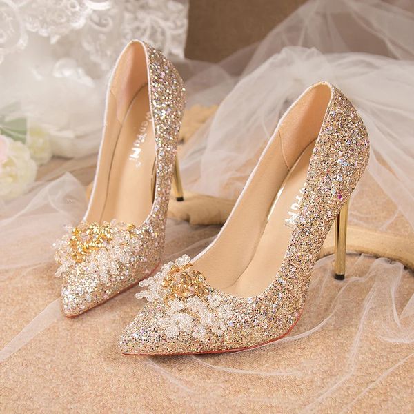 Robe chaussures 2023 dames talons hauts fétiche métal brillant sculpté mariage mariée luxe design fête scarpins 231013