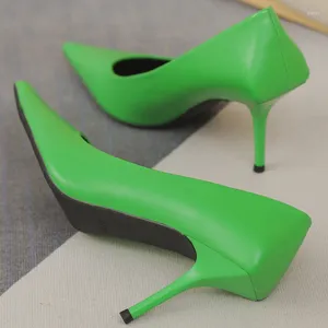 Robe chaussures 2023 femmes de luxe 8cm talons hauts pompes scarpins bureau dame designer vert bas bal fétiche fête pêche sexy