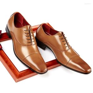 Robe chaussures 2023 hommes mariage pointu orteil chaussure noir marron hommes à lacets adulte marque d'affaires Oxford formel