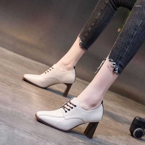 Zapatos de vestir 2023 primavera otoño e invierno moda cuero cabeza cuadrada tacones altos trabajo de oficina corbata cruzada Casual mujer