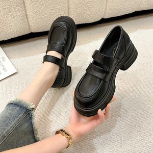 Jurk Schoenen 2023 Zomer Mary Jane Japanse Stijl Meisjes Casual Kawaii Pure Kleur Vrouw Gesp Vintage Medium Hakken Sandalen Slank