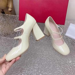 Robe chaussures 2023 pompes d'été mode bout rond femmes sexy talons hauts concis mocassins en cuir véritable chaussure femme taille 34-40