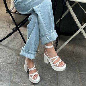 Dress Shoes 2023 Zomer Dikke Hoge Hakken Cross Strap Dames Sandalen Sexy platform Open Koreaanse Romeinse de Mujer H2404035NQ7