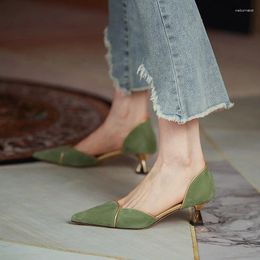 Chaussures habillées 2023frénch Style Retro High Heels Étudiants universitaires Niche Design Temperament Sandales Green Wedding Bridesmaids Single