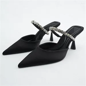 Robe chaussures 2024 noir à talons hauts femmes printemps stiletto bout pointu pompes satin strass paillettes mules