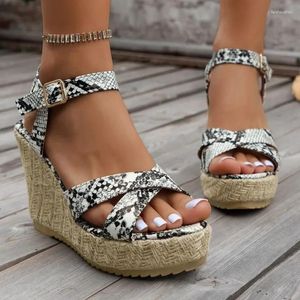 Kleding Schoenen 2024 Mode Vrouwelijke Gesp Vrouwen Sandalen Open Teen Vrouwen Wiggen Platform Slang Patroon