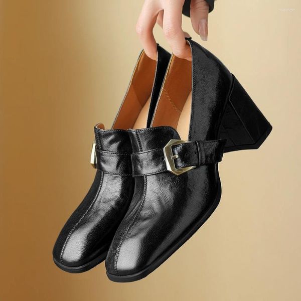 Chaussures habillées 2024 Pumps de mode printemps Automne Femmes Locages Luxury Toes Toes Designer High Heels Cuir Ladies Bloc marron