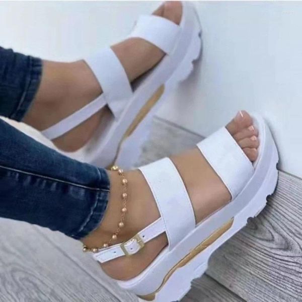 Chaussures de robe 2024 Mode Summer Outdoor Punk Beach Wedges Femmes Sandales Wedge Femme Plate-forme Boucle Sangle Street Sandalias de Mujer