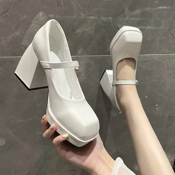 Zapatos de vestir 2024 Bombas de plataforma blanca de moda para mujeres Tacones súper altos Hebilla Correa Mary Jane Mujer Fiesta de tacón grueso