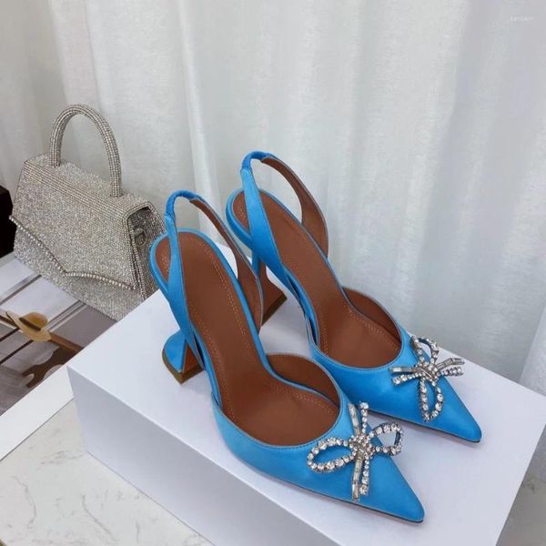 Chaussures habillées 2024 Talons hauts Lunettes pointues avec nœud en strass pour femmes avec talons aiguilles et sandales pour femmes.