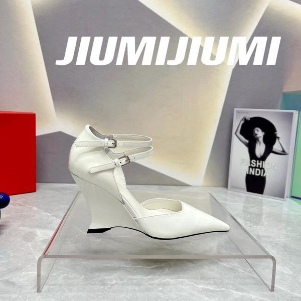 Chaussures habillées 2024 Jiumijiumi à la main le cuir breveté à la main à la main de style étrange Pumps High Heels Leopard Elevator Night Club