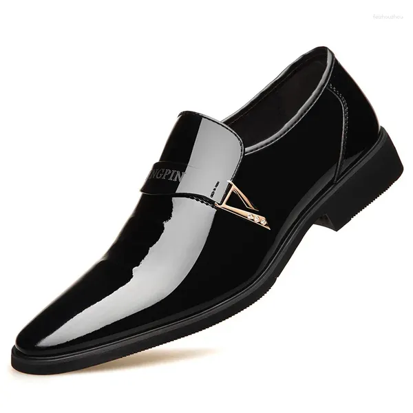 Chaussures habillées 2024 Ly Hommes Qualité Cuir Verni Blanc Mariage Taille 38-44 Noir Homme Doux