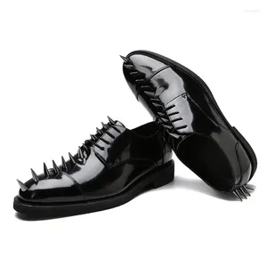 Chaussures habillées 2024 RIVET RIVET MENS'S Fashion Cow Cuir Black Black Perle Casual Wear Beautiful