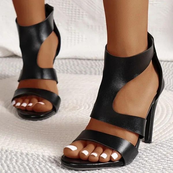 Chaussures habillées 2024 Pumps de sandales d'été noires élégantes pour femmes Bottes de talons coupés respirants