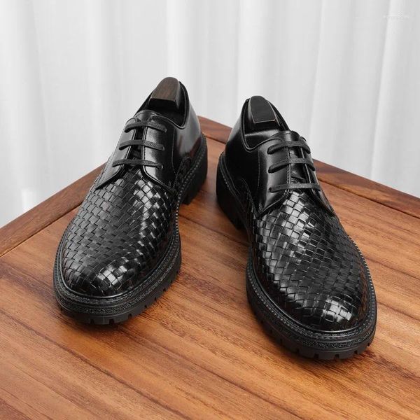 Zapatos de vestir 2024 Top Cayer Cow Woven cuero tejido de hombres RETRO BRITÁNICO Attillo formal