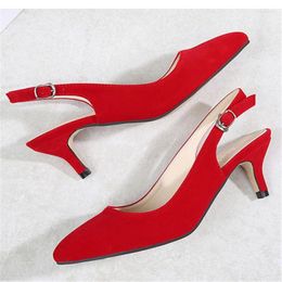 Kledingschoenen 2024 vrouwen 5 cm hoge hakken Scarpin lage slingback pumps dame puntig teen schattig kitten kudde plus size zwart rood