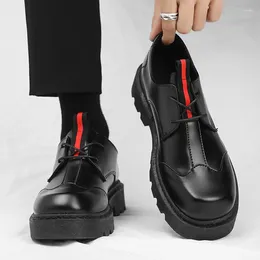 Chaussures habillées 39-44 Plateforme d'affaires de mode masculine Cuir Casual Masculino personnalité Luxus Formal Boy Loafers Shoe