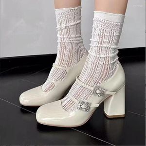 Chaussures habillées 8cm talons grossiers femmes Mary Janes Black Blanc Patent en cuir breveté Crystal Backle Round Toe Club Club Soirée