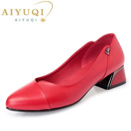 Jurk Schoenen AIYUQI vrouwen jurk schoenen 2023 lente echt leer mode rode ondiepe mond kantoor 230710