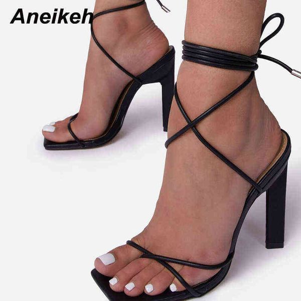 Chaussures habillées Aneikeh Sexy Pvc Transparent Puntschoen Stiletto Hakken Sandalen Mode Vlinder-Knoop Decoratie Vrouwen Party Schoenen Cross-Gebonden 220303