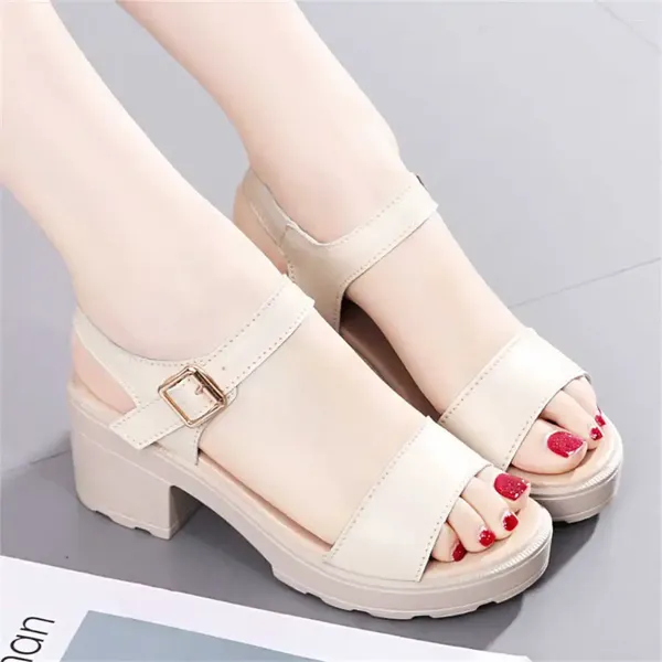 Chaussures habillées Apparence Augmente Talon Moyen Femmes Talons Mignons Planches Noir Chunky Baskets Sport Sabot Sneacker