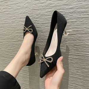 Zapatos de vestir Otoño Negro Puntiagudo Diario Tacones delgados Sólido Bajo Top Alto Transfronterizo Amazon