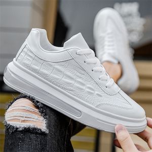 Kleding Schoenen Herfst Wit voor Mannen Casual Koreaanse Herenmode Platte Lace Up Sneakers Mannelijke Comfortabele Sport Gevulkaniseerd 230322