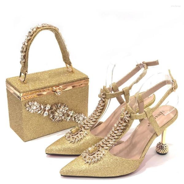 Zapatos de vestir disponibles Cristal de oro Decoración Estilo Copa de vino Tacón Amigos Fiesta Nigeria Moda Damas y bolso para