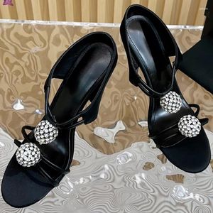 Zapatos de vestir Baeromad Fashion Pista Summer Negro Elegante delgada Fina High Women's Open Toe Round Diamante pesado Tobillo de diamante