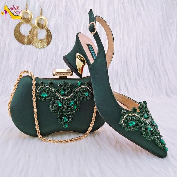 Los zapatos de vestir sean el centro de atención con estos elegantes zapatos de tacón alto VERDE con punta en pico y conjunto de bolso a juego para mujer, fiesta exquisita