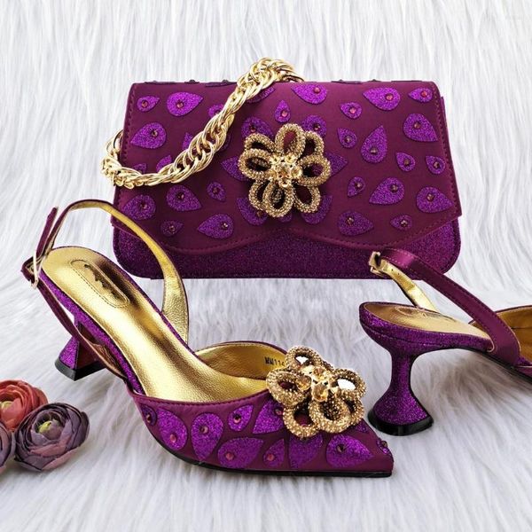 Chaussures Habillées Belle Violet 7.5 CM Med Talon Femmes Match Bourse Avec Décoration En Cristal Africain Dressing Pompes Et Sac Ensemble MM1142