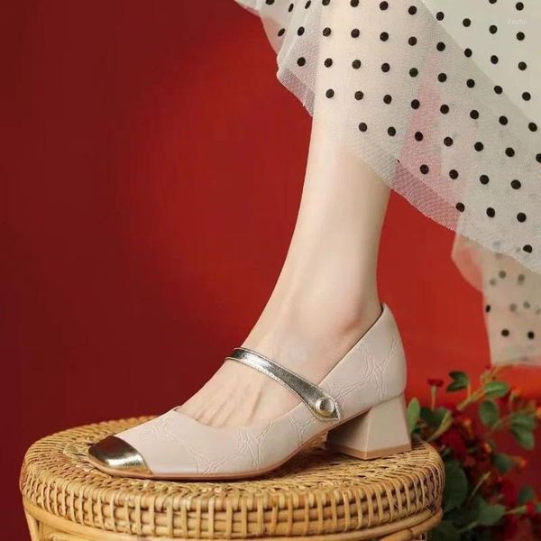 Zapatos de vestir Hebillas beige Calzado Damas para el trabajo de oficina Verano 2024 con tacones medios Sandalias Mujeres Zapato cuadrado Venta original de lujo