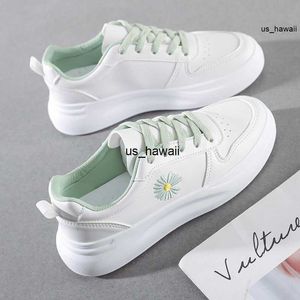 Zapatos de vestir Los más vendidos Zapatos de mujer Nuevas zapatillas de deporte de moda Zapatos de corte bajo de Pu de alta calidad Zapatos de skate de plataforma para mujer Mocasines casuales para mujer 0120V23