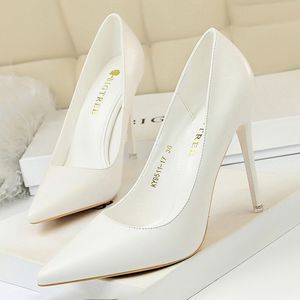Chaussures habillées bigtree chaussures de chaussures mode talons hauts chaussures noires rose blanc chaussures de mariage dames dames stiletto femmes talons 230811