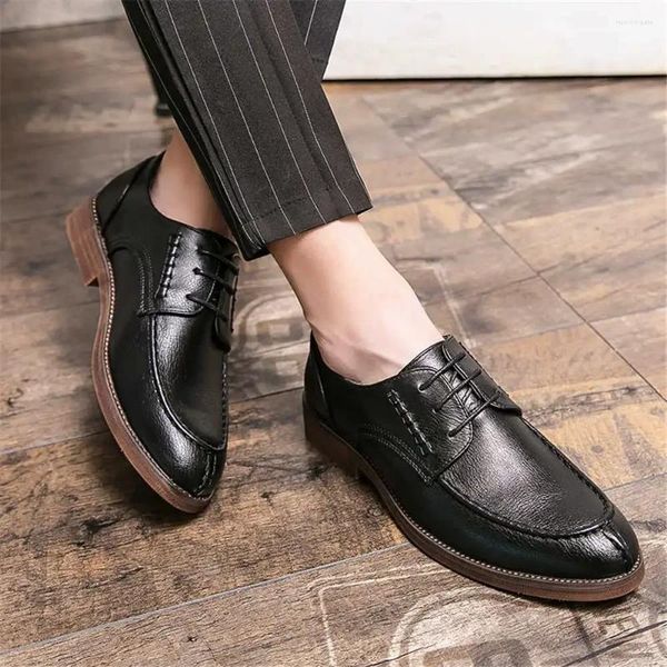 Chaussures habillées Black Flatform Men Wedding 46 Taille baskets Blanc Mens Sports Runing Wide Fit Loafersy Tenya 2024 Comfort