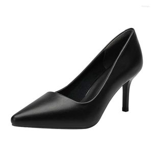 Kledingschoenen zwarte hakken voor vrouwen 2023 High Pumps Party Designer Talons Hauts Chaussure Femme