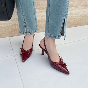 Zapatos de vestir Tacones altos negros Damas Punta puntiaguda Slingback Mujeres Comodidad Tacón bajo Bombas de oficina de verano Vino Rojo Zapatos Mujer