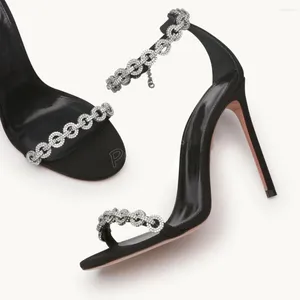 Chaussures habillées en strass noirs boucle stiletto sandales Arrivée pour femmes solides minces hauts talons ronds rond fashion sexy paillettes