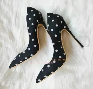 Zapatos de vestir Zapatos de tacón de ante negro Tacones altos con estampado de lunares para mujer Punta puntiaguda Tacón de aguja Slip On Formal