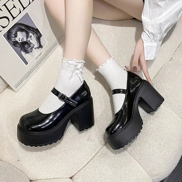 Zapatos de vestir Tacones súper altos negros Zapatos Mary Jane Mujer Bombas de plataforma gruesas góticas Mujer Tallas grandes Hebilla de tobillo Zapatos lolita 42 231016