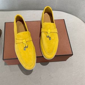 Kledingschoenen laarzen schoenen voor vrouwen 2022 designer luxe loafers suede lederen plat wandelen eenvoudig comfortabel 221116